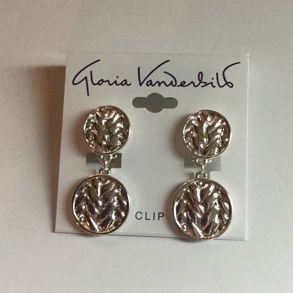 Gloria Vanderbilt Clip On Earrings